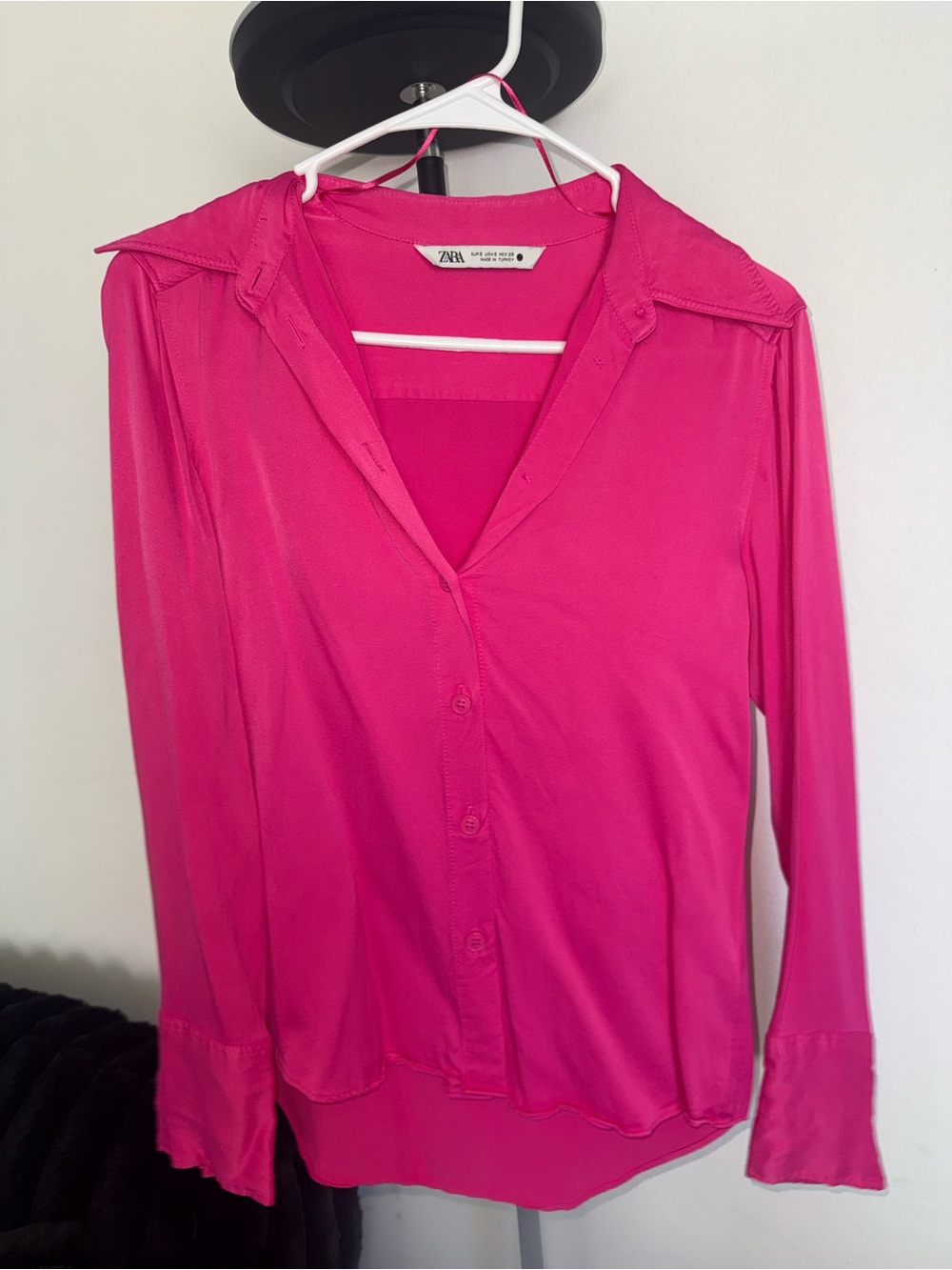 Zara Women's Bright Fuchsia Button-Down Shirt